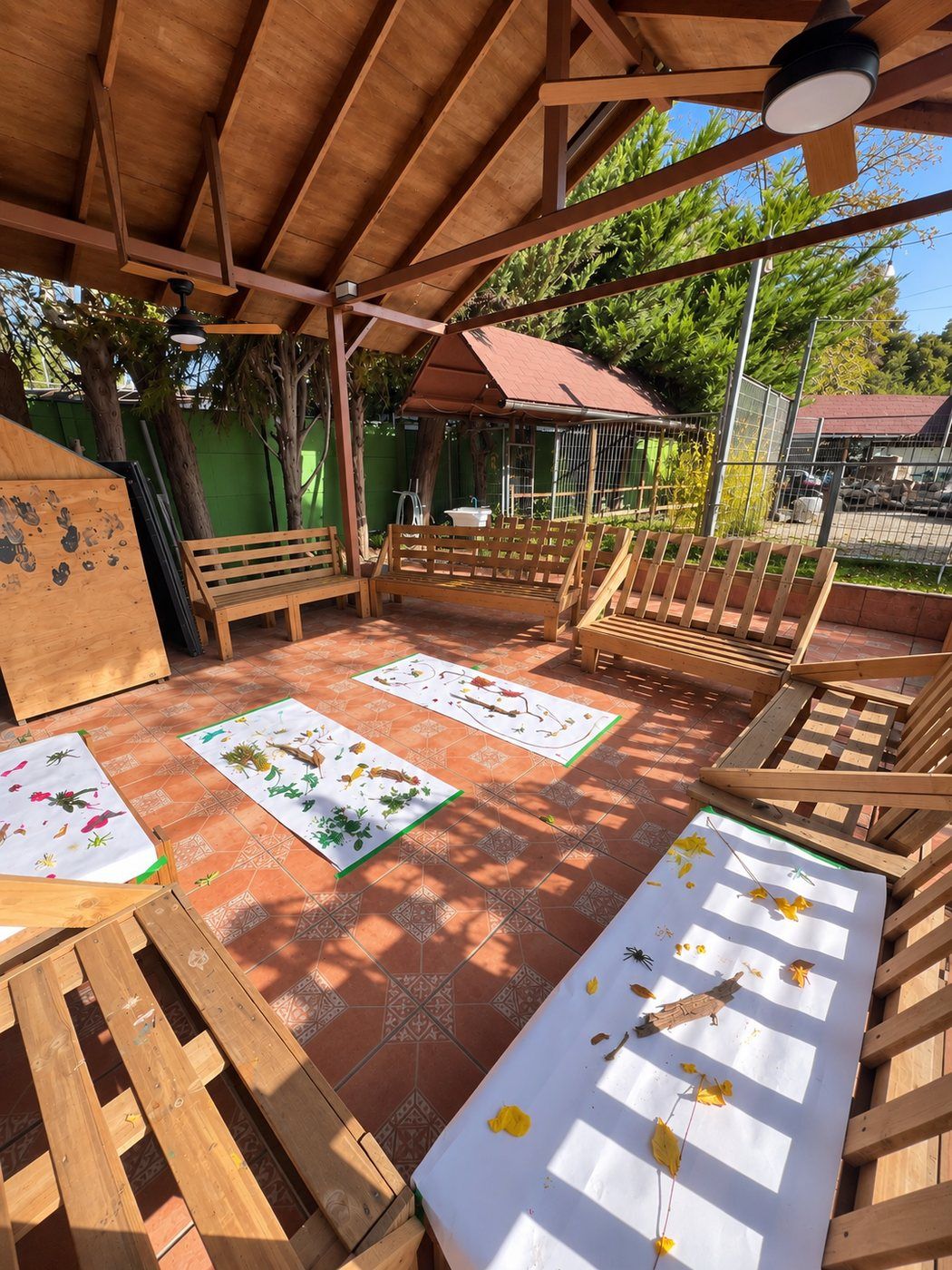 Terraza techada de Bianca Stella, para trabajar al aire libre con sol o lluvia